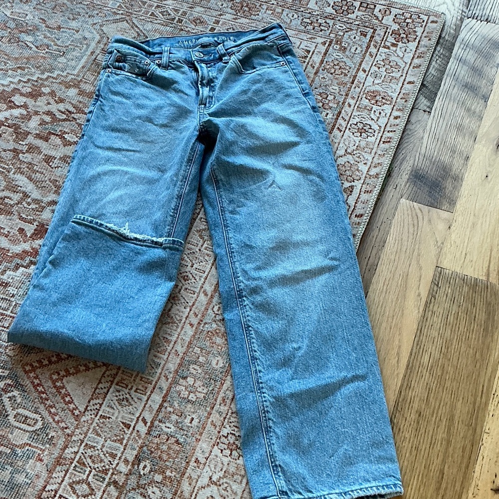 American Eagle Outfitters Women's Relaxed Blue Jeans